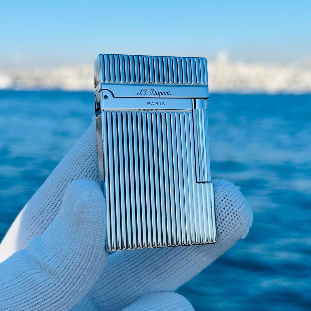 S.T. Dupont Classic Vertical Stripes Metal Lighter #007