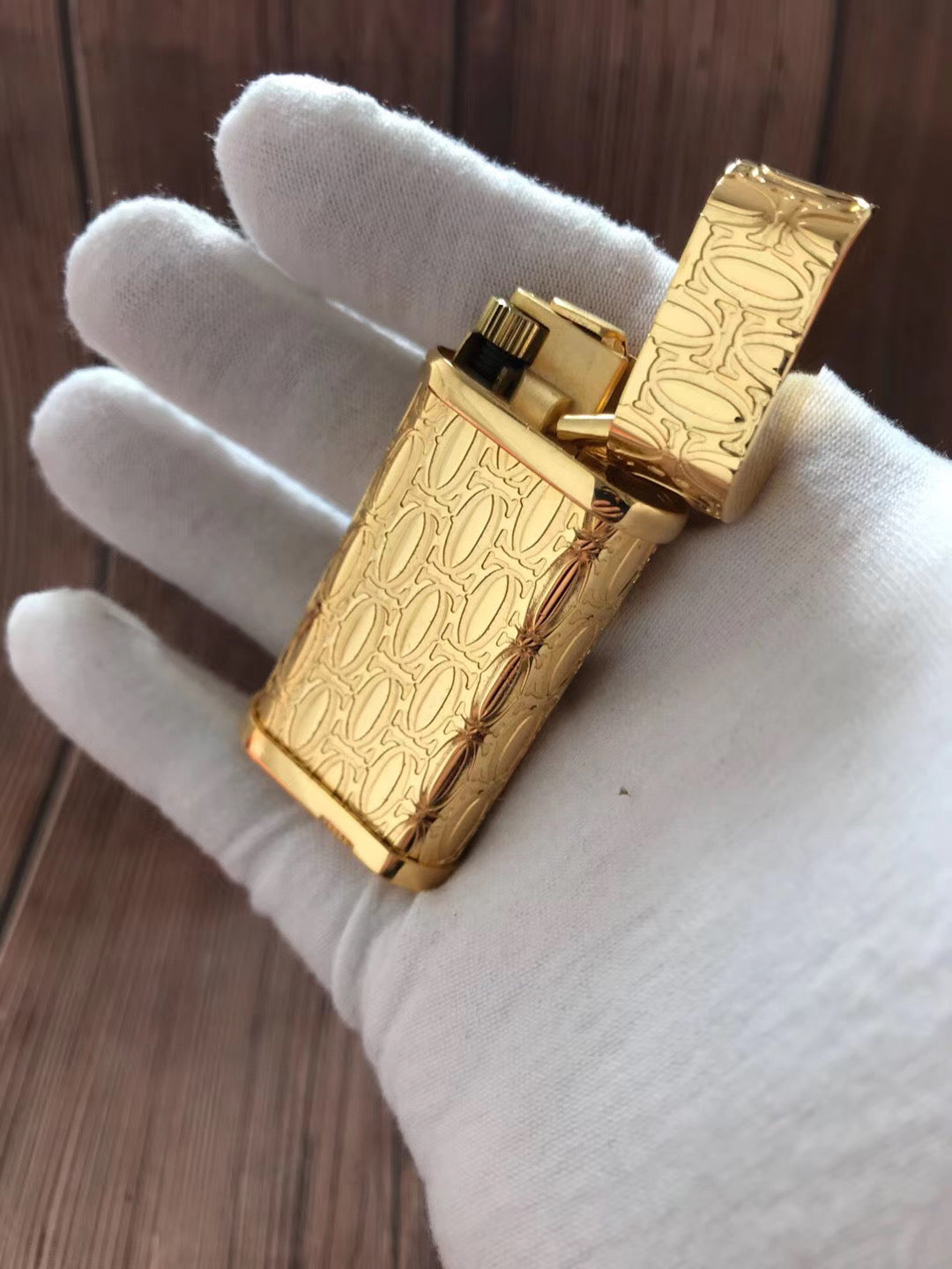 Cartier Full Body C De Engraving Metal Lighter Finish Yellow Gold #001