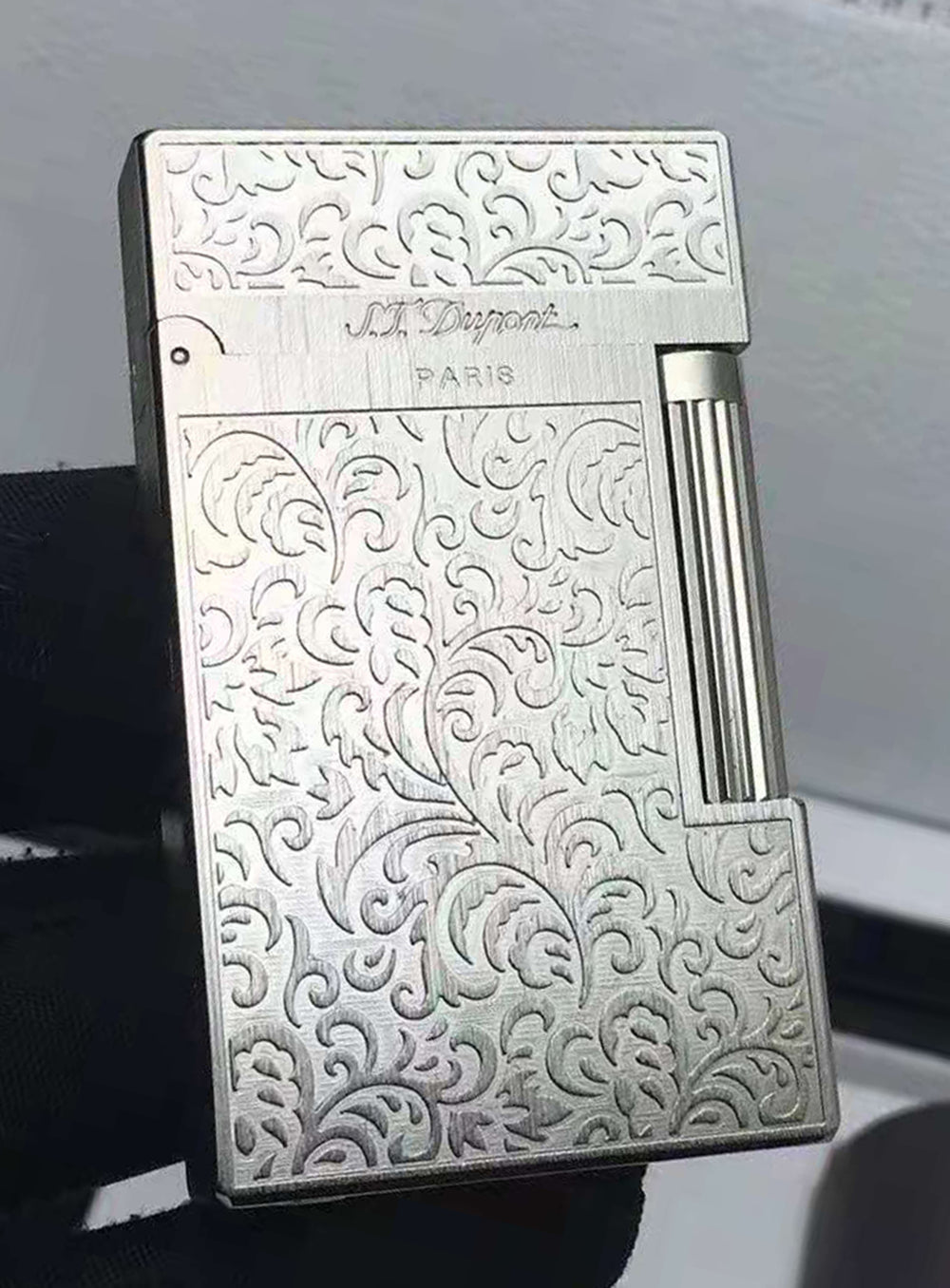 Pampas Flowers S.T. Dupont Lighter #120 Silver